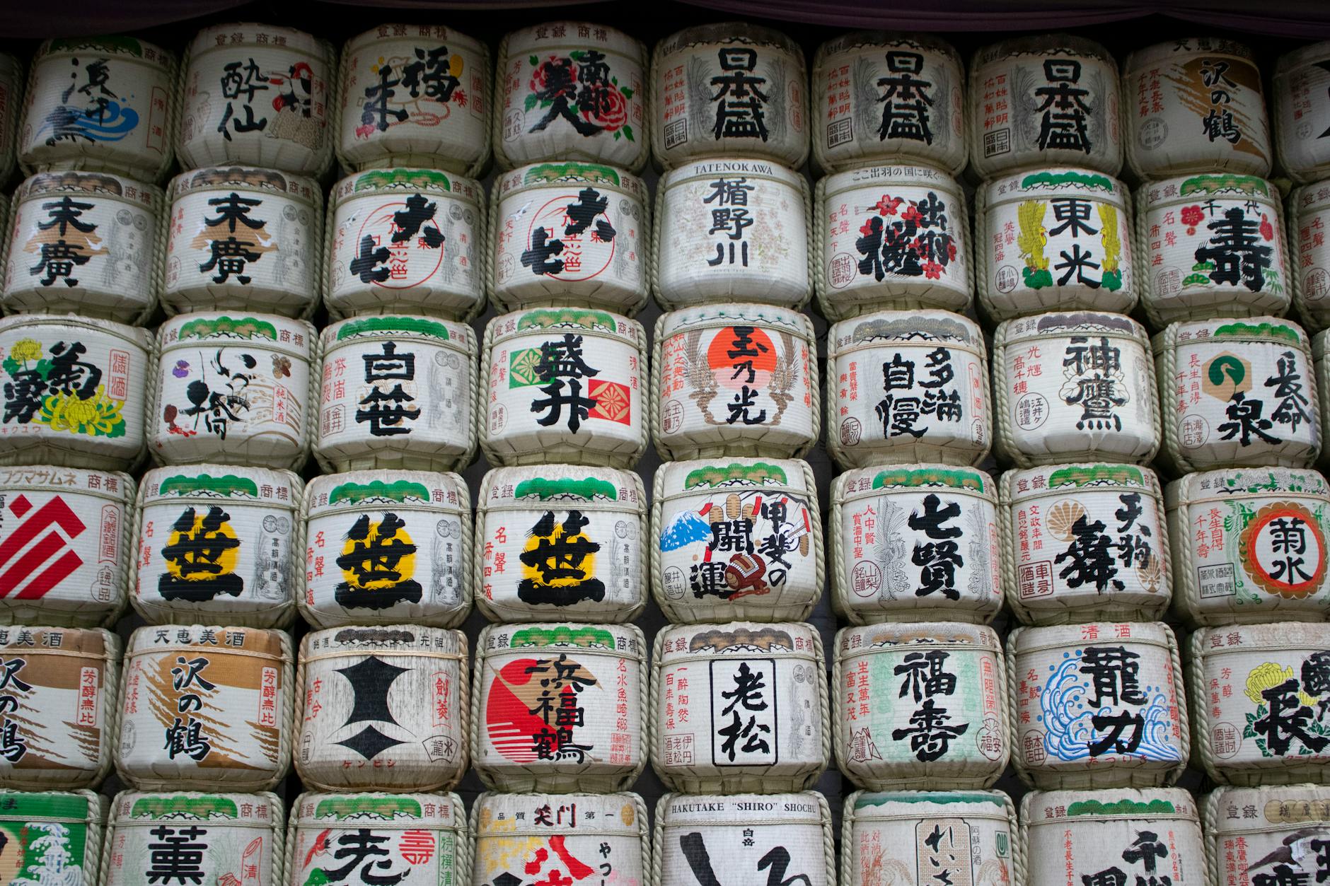 大阪・岸和田のだんじり祭り：迫力満点の伝統行事