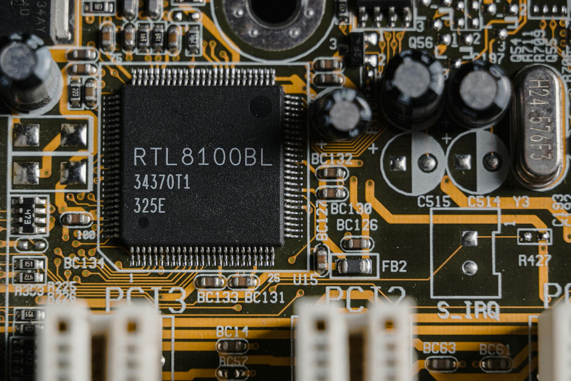 ビジネスパーソン必見！2024年注目の最新機器とそのビジネス活用法